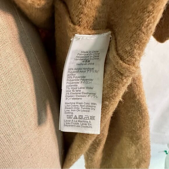 J Crew Factory Cardigan in Extra-soft Yarn Wool Blend 270 - Picture 2 of 3